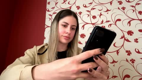 Poly online show from 04.01.26