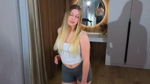 Sara online show from 04.16.26