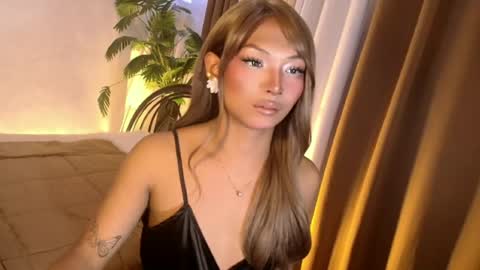 Snapshot of temptation_ashley chatting on 06.17.26 temptation_ashley online show from 06.17.26