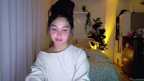 Snapshot of temptessa20 chatting on 10.29.25 temptessa20 online show from 10.29.25