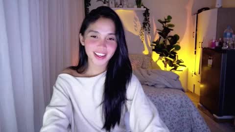 Snapshot of temptessa20 chatting on 10.31.25 temptessa20 online show from 10.31.25