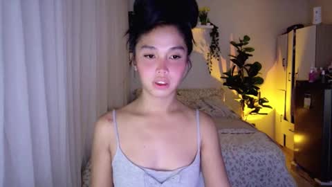 Snapshot of temptessa20 chatting on 11.01.25 temptessa20 online show from 11.01.25