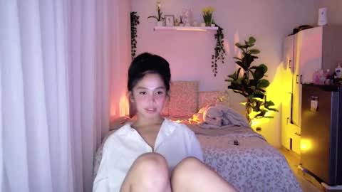 Snapshot of temptessa20 chatting on 11.02.25 temptessa20 online show from 11.02.25