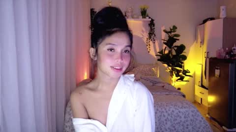 Snapshot of temptessa20 chatting on 11.02.25 temptessa20 online show from 11.02.25