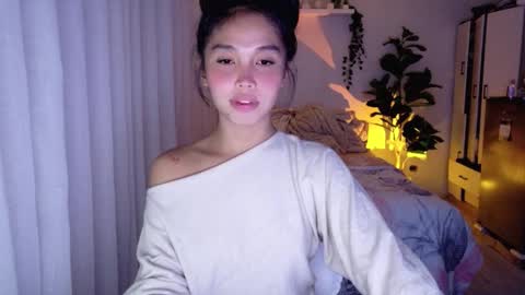 Snapshot of temptessa20 chatting on 11.11.25 temptessa20 online show from 11.11.25