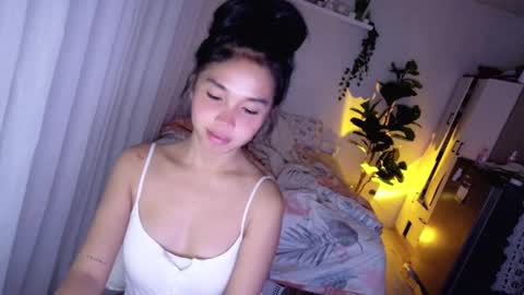 Snapshot of temptessa20 chatting on 11.14.25 temptessa20 online show from 11.14.25