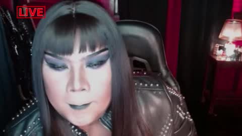 Snapshot of temptress_cocoxxx chatting on 12.20.24 Mistress Coco online show from 12.20.24
