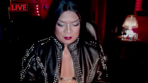 Snapshot of temptress_cocoxxx chatting on 01.25.25 Mistress Coco online show from 01.25.25