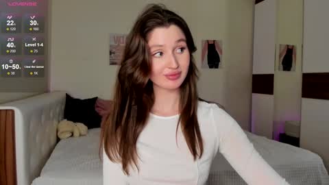 Snapshot of tender_babyy chatting on 12.06.24 Sexy girl Li online show from 12.06.24