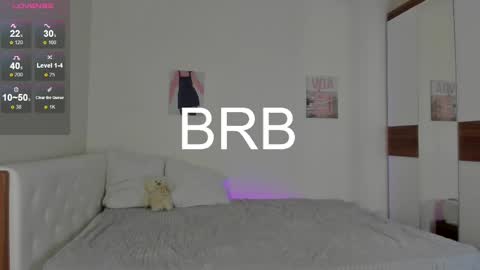 Snapshot of tender_babyy chatting on 02.10.25 Sexy girl Li online show from 02.10.25