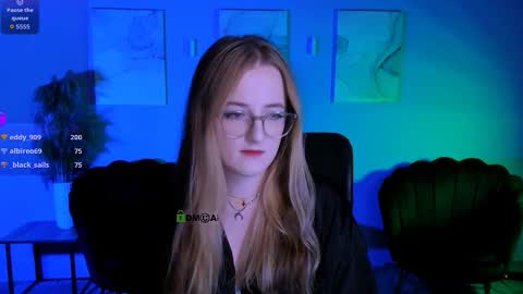 ur Louise online show from 03.10.26