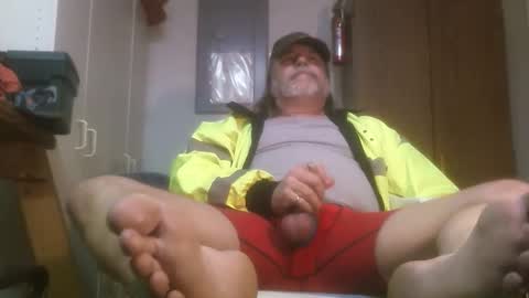 Snapshot of tennredneck chatting on 02.25.25 Tennredneck online show from 02.25.25