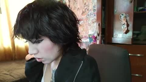 Snapshot of terraelowen chatting on 04.12.26 Terra Elowen online show from 04.12.26