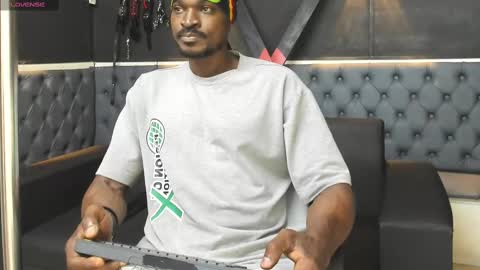 terranze_z online show from 11.23.25