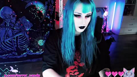 CRY BABY online show from 01.25.25