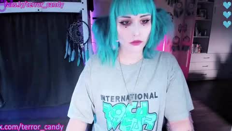 Snapshot of terror_candy chatting on 05.09.26 CRY BABY online show from 05.09.26