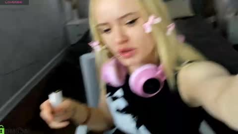 Tessa online show from 04.15.26