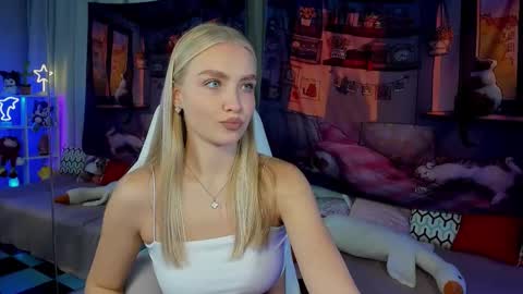 TessaHamilton online show from 10.31.25