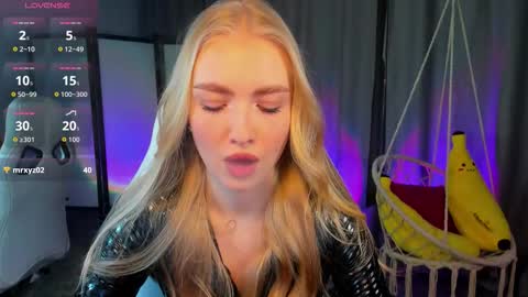 TessaHamilton online show from 02.08.26