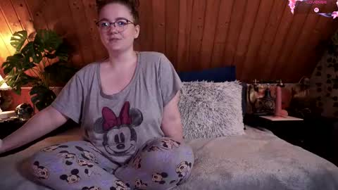 Snapshot of tessawinter chatting on 11.06.25 Tessa online show from 11.06.25