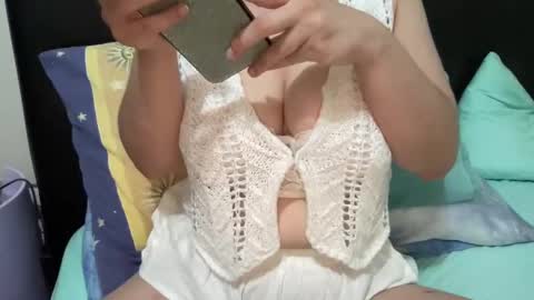 Snapshot of tessgetsdrunk chatting on 12.28.24 tessgetsdrunk online show from 12.28.24