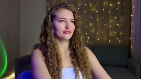 TessaHart online show from 12.21.25