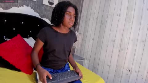 Snapshot of teylor_lovee chatting on 12.14.25 teylor_lovee online show from 12.14.25