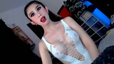 Snapshot of tgirl_adele chatting on 11.16.25 Itsme tgirlAdele online show from 11.16.25