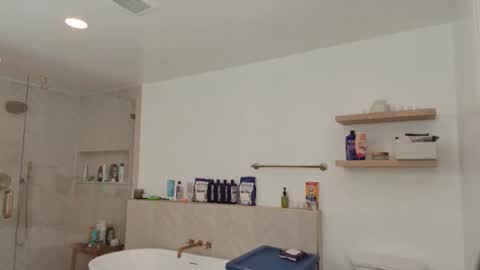 babygirlmami online show from 11.28.25