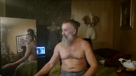 Snapshot of tha_commander69 chatting on 12.30.24 tha Commander69 online show from 12.30.24