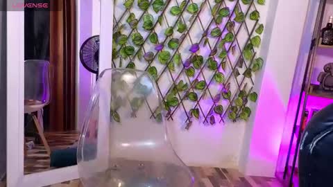 thalia  online show from 02.28.25