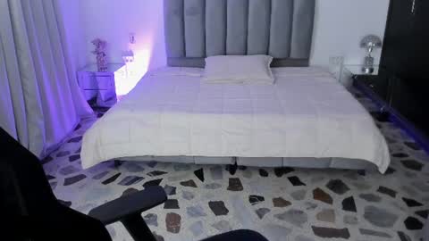 Snapshot of thaliabrooks_ chatting on 06.30.26 Thalia online show from 06.30.26