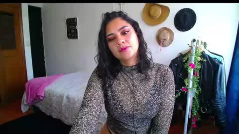    online show from 01.12.25