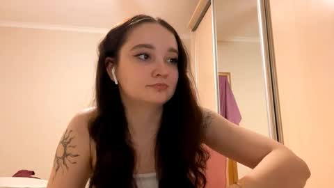 Yumi online show from 03.02.26