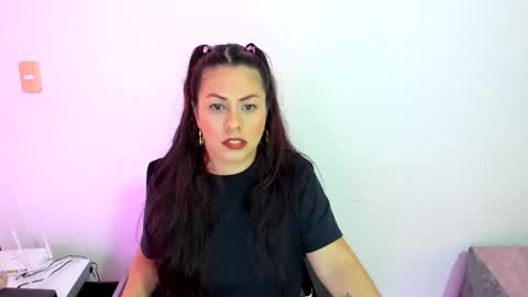 thania      sometimes in the company of Alan and Maria online show from 09.16.25