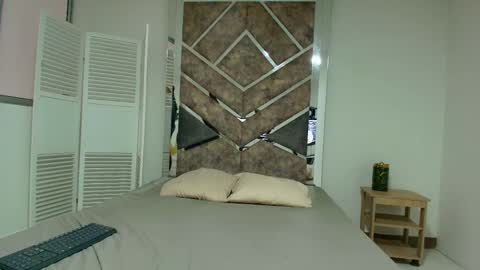 Thamara online show from 09.16.25