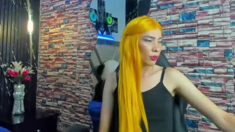 Snapshot of thamara_roberts chatting on 04.28.26 thamara_roberts online show from 04.28.26