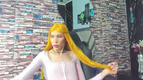 Snapshot of thamara_roberts chatting on 04.30.26 thamara_roberts online show from 04.30.26