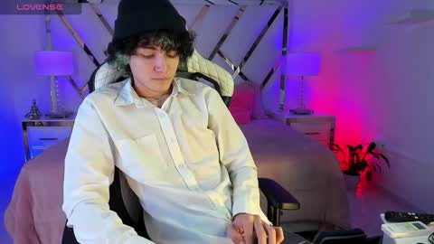 thanier_18 online show from 03.18.26