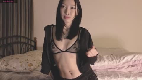 Snapshot of thanos_world1321002 chatting on 09.10.25 thanos_world1321002 online show from 09.10.25