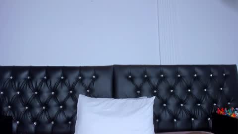 thara webstter online show from 10.25.25