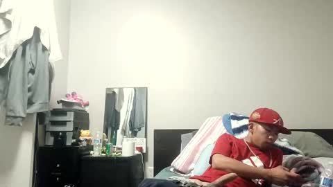 Snapshot of thataznguy303 chatting on 10.28.25 thataznguy303 online show from 10.28.25