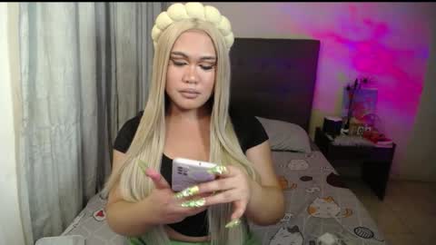 NOEY online show from 03.01.25