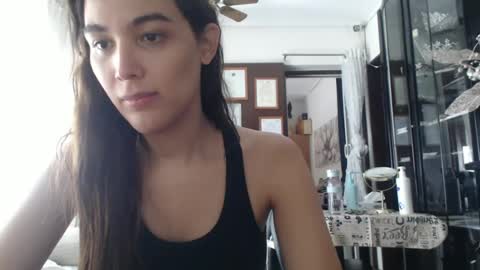 Snapshot of thayanizreal chatting on 06.17.26 thayanizreal online show from 06.17.26