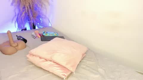 sofia online show from 12.18.25