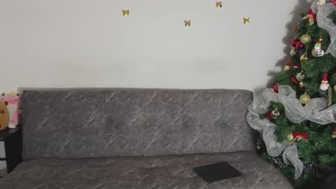 Snapshot of the_boys02 chatting on 12.20.25 the_boys02 online show from 12.20.25