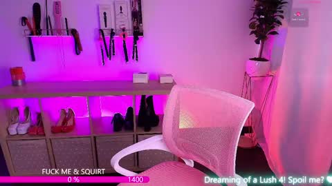 i am Cat  online show from 04.29.26