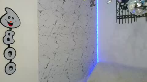 Snapshot of the_crack71 chatting on 10.20.25 Sean OPry online show from 10.20.25