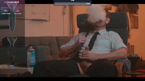 Snapshot of the_dilf chatting on 02.16.25 The DILF -  online show from 02.16.25