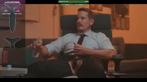 Snapshot of the_dilf chatting on 10.17.25 The DILF -  online show from 10.17.25